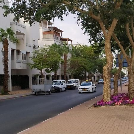 Apartamento Nelly'S Housing Unit Eilat Exterior foto